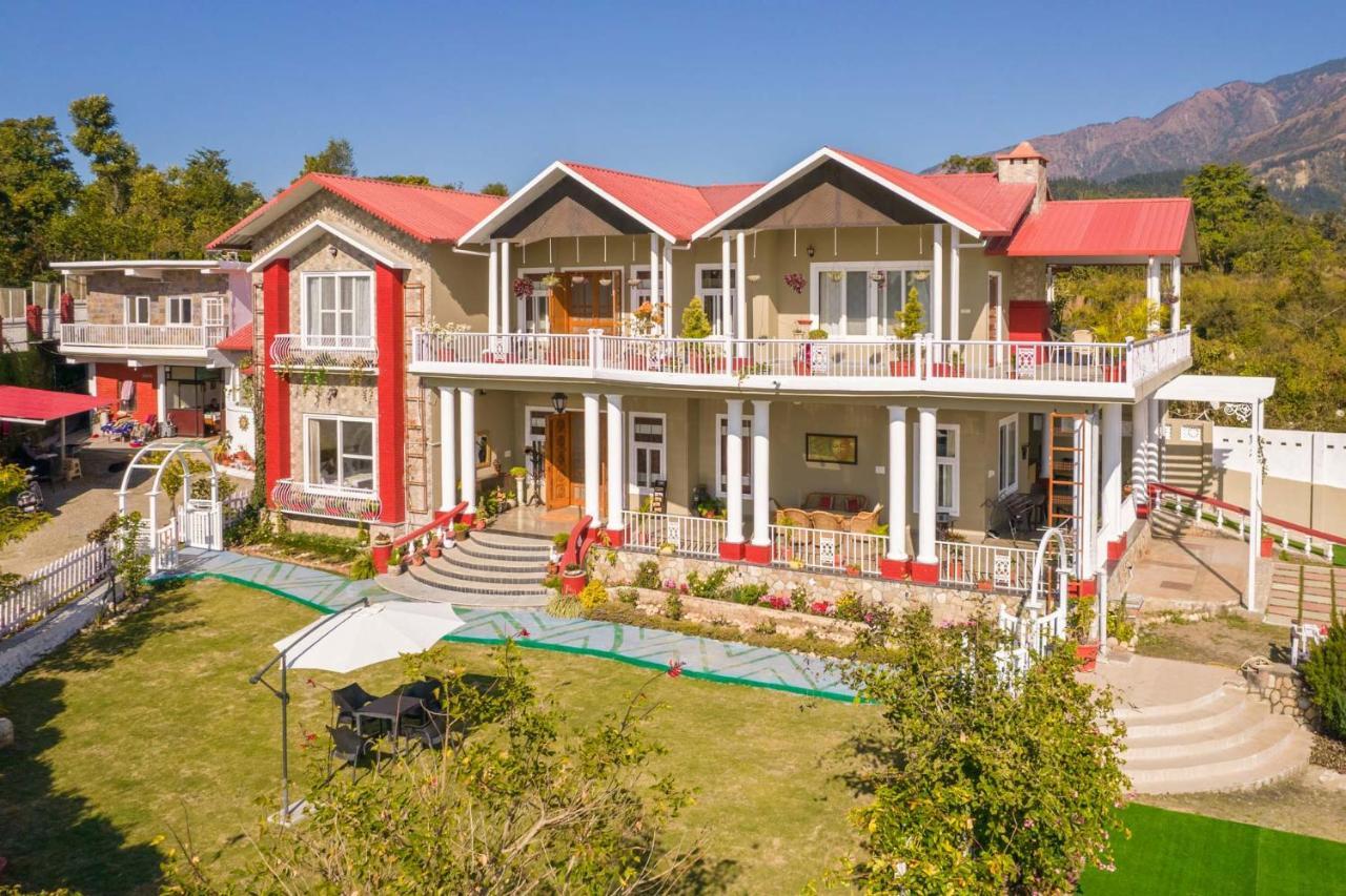 Stayvista At Silveroaks Cottage Дехрадун Екстериор снимка