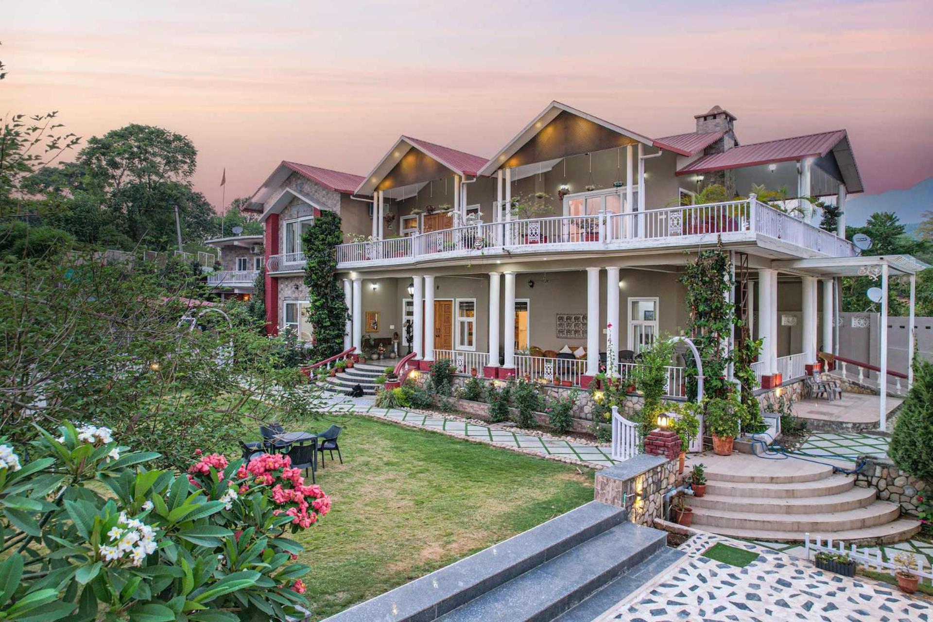 Stayvista At Silveroaks Cottage Дехрадун Екстериор снимка